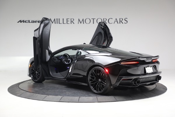 New 2023 McLaren GT Luxe for sale $218,290 at Bugatti of Greenwich in Greenwich CT 06830 22