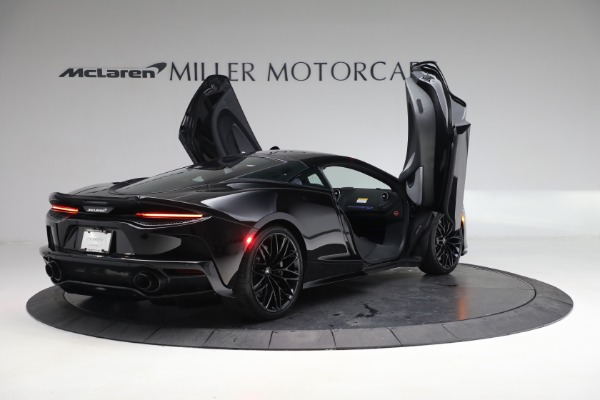 New 2023 McLaren GT Luxe for sale $218,290 at Bugatti of Greenwich in Greenwich CT 06830 24