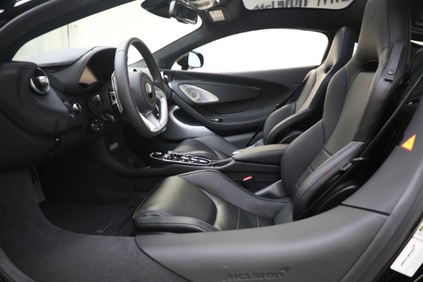 New 2023 McLaren GT Luxe for sale $218,290 at Bugatti of Greenwich in Greenwich CT 06830 28
