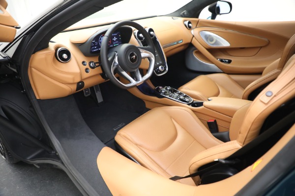 New 2023 McLaren GT Luxe for sale $224,090 at Bugatti of Greenwich in Greenwich CT 06830 24