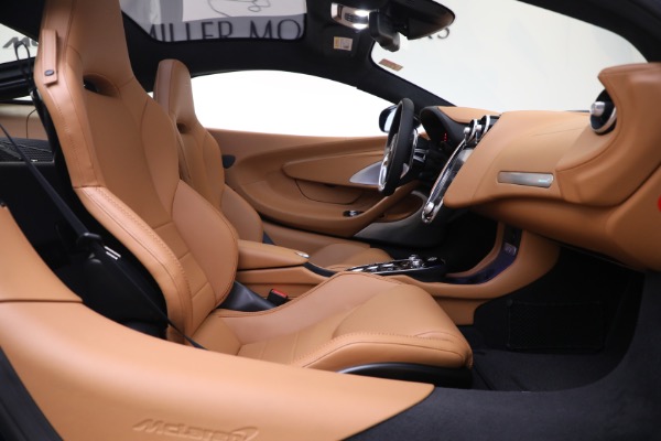 New 2023 McLaren GT Luxe for sale $224,090 at Bugatti of Greenwich in Greenwich CT 06830 28