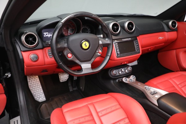 Used 2013 Ferrari California 30 for sale Sold at Bugatti of Greenwich in Greenwich CT 06830 19