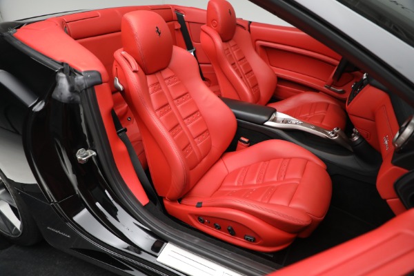 Used 2013 Ferrari California 30 for sale $134,900 at Bugatti of Greenwich in Greenwich CT 06830 24