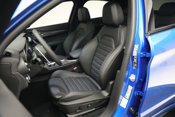 New 2023 Alfa Romeo Stelvio Quadrifoglio for sale $79,900 at Bugatti of Greenwich in Greenwich CT 06830 13