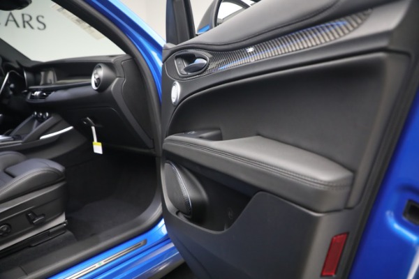 New 2023 Alfa Romeo Stelvio Quadrifoglio for sale $79,900 at Bugatti of Greenwich in Greenwich CT 06830 20