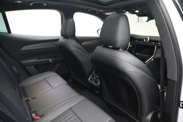 New 2023 Maserati Grecale GT for sale Sold at Bugatti of Greenwich in Greenwich CT 06830 24