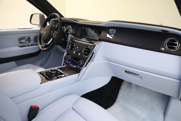 New 2023 Rolls-Royce Cullinan for sale Sold at Bugatti of Greenwich in Greenwich CT 06830 17