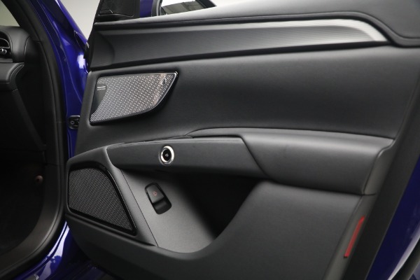 New 2023 Maserati Grecale GT for sale $72,095 at Bugatti of Greenwich in Greenwich CT 06830 21