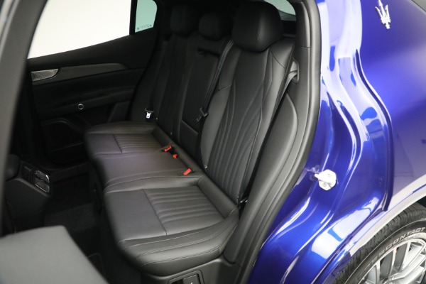 New 2023 Maserati Grecale GT for sale $72,095 at Bugatti of Greenwich in Greenwich CT 06830 17