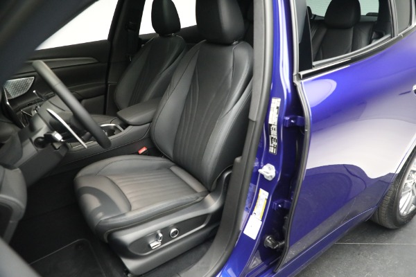 New 2023 Maserati Grecale GT for sale $72,095 at Bugatti of Greenwich in Greenwich CT 06830 16