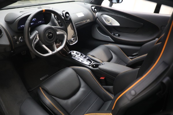 New 2023 McLaren GT Luxe for sale $244,330 at Bugatti of Greenwich in Greenwich CT 06830 22