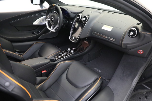 New 2023 McLaren GT Luxe for sale $244,330 at Bugatti of Greenwich in Greenwich CT 06830 26