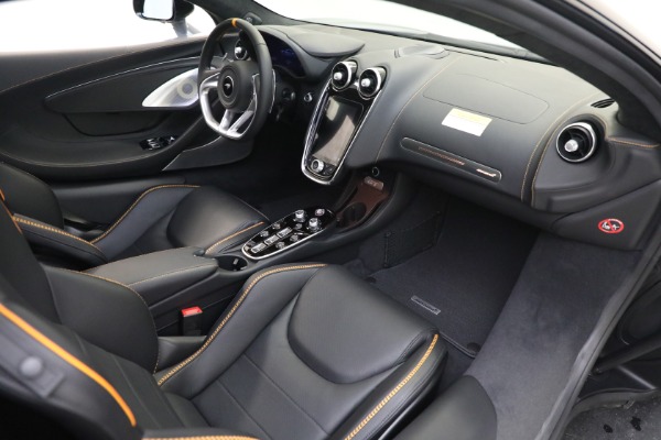 Used 2023 McLaren GT Luxe for sale $179,900 at Bugatti of Greenwich in Greenwich CT 06830 26
