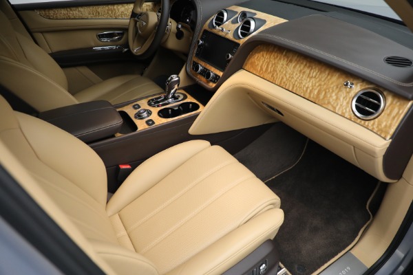 Used 2020 Bentley Bentayga V8 for sale Call for price at Bugatti of Greenwich in Greenwich CT 06830 23