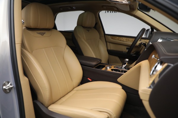 Used 2020 Bentley Bentayga V8 for sale Call for price at Bugatti of Greenwich in Greenwich CT 06830 25