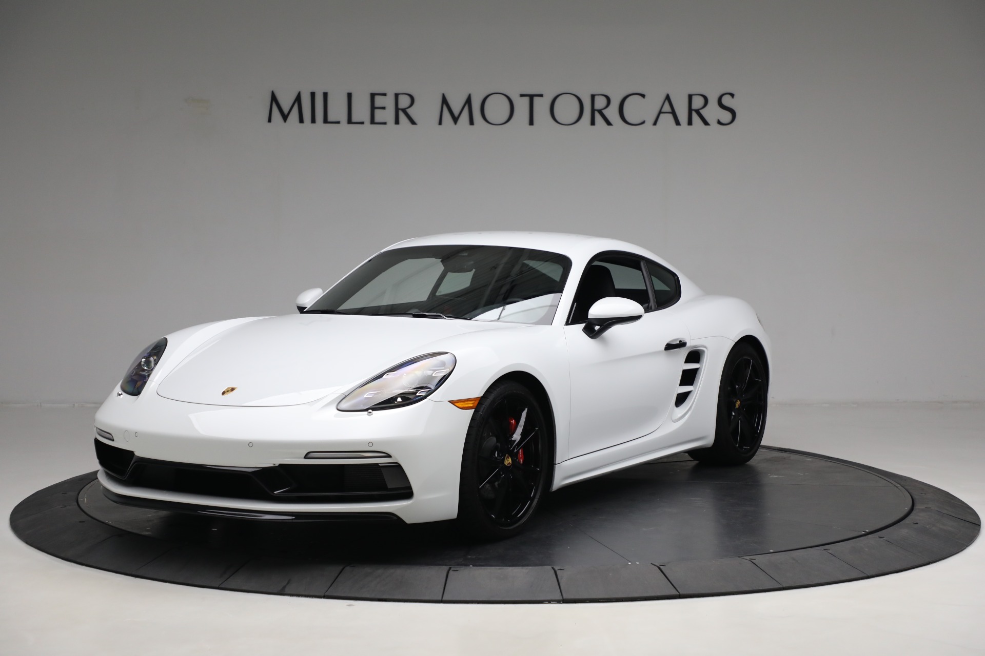 Used 2022 Porsche 718 Cayman S for sale Sold at Bugatti of Greenwich in Greenwich CT 06830 1