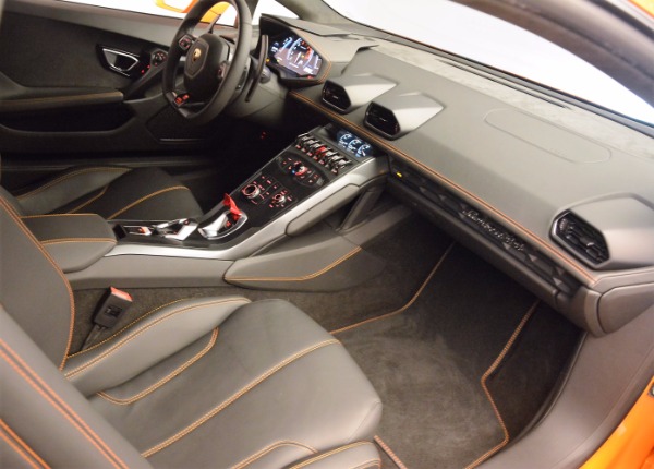 Used 2015 Lamborghini Huracan LP 610-4 for sale Sold at Bugatti of Greenwich in Greenwich CT 06830 17