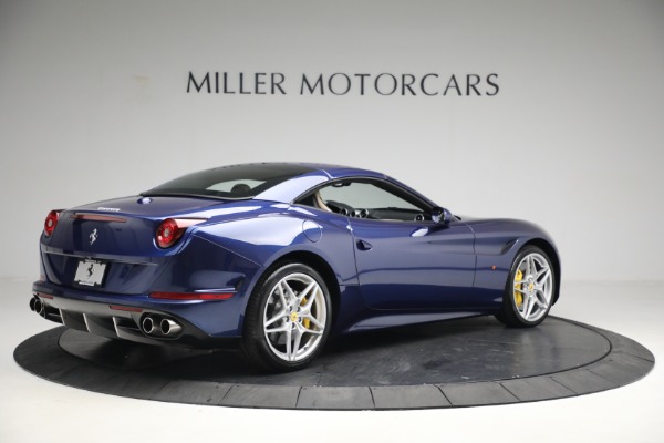 Used 2016 Ferrari California T for sale Sold at Bugatti of Greenwich in Greenwich CT 06830 20