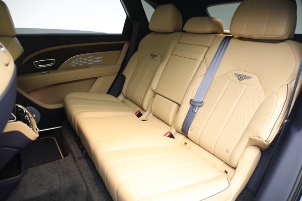New 2023 Bentley Bentayga EWB V8 for sale $259,345 at Bugatti of Greenwich in Greenwich CT 06830 26