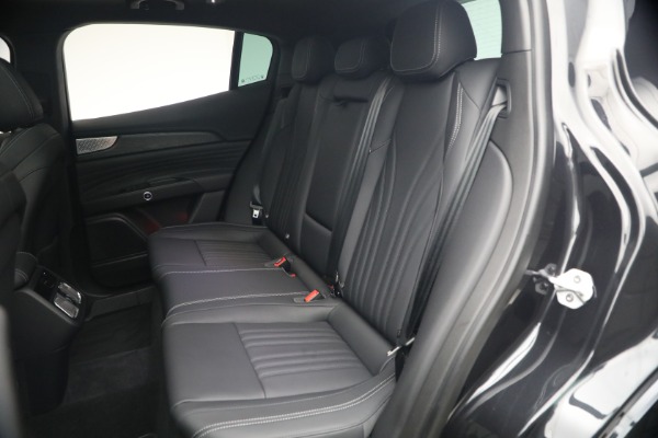 Used 2023 Maserati Grecale GT for sale $40,900 at Bugatti of Greenwich in Greenwich CT 06830 17