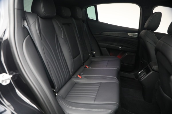 Used 2023 Maserati Grecale GT for sale $40,900 at Bugatti of Greenwich in Greenwich CT 06830 20