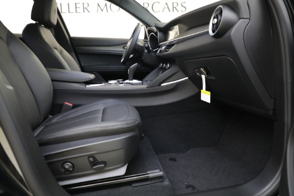 New 2023 Alfa Romeo Stelvio Ti for sale $60,550 at Bugatti of Greenwich in Greenwich CT 06830 22
