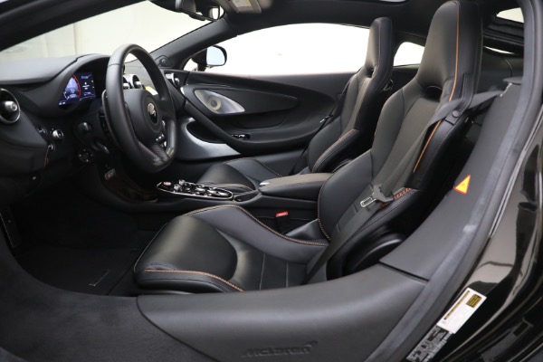 Used 2021 McLaren GT Luxe for sale $195,900 at Bugatti of Greenwich in Greenwich CT 06830 27