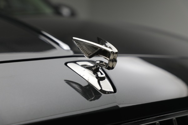 Used 2022 Bentley Flying Spur W12 for sale $249,900 at Bugatti of Greenwich in Greenwich CT 06830 16