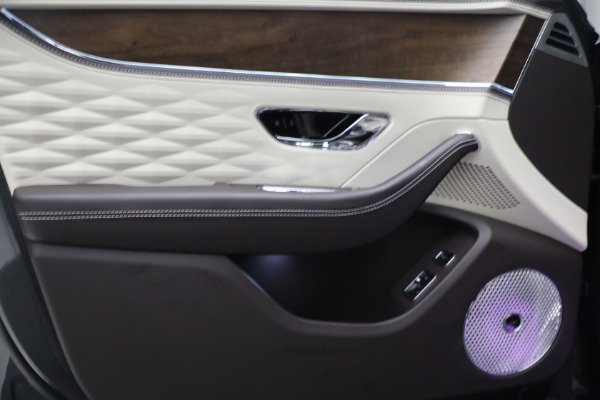 Used 2022 Bentley Flying Spur W12 for sale $249,900 at Bugatti of Greenwich in Greenwich CT 06830 19