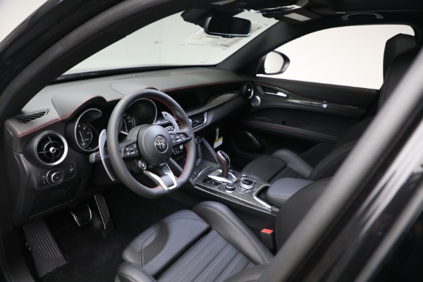New 2023 Alfa Romeo Stelvio Estrema for sale $63,250 at Bugatti of Greenwich in Greenwich CT 06830 13
