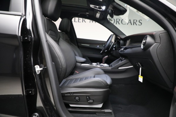 New 2023 Alfa Romeo Stelvio Estrema for sale $63,250 at Bugatti of Greenwich in Greenwich CT 06830 16