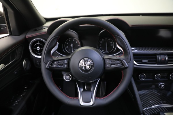 New 2023 Alfa Romeo Stelvio Estrema for sale $63,465 at Bugatti of Greenwich in Greenwich CT 06830 18