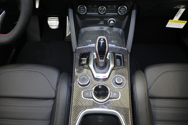 New 2023 Alfa Romeo Stelvio Estrema for sale $63,465 at Bugatti of Greenwich in Greenwich CT 06830 21