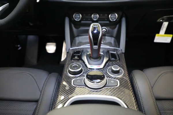 New 2023 Alfa Romeo Stelvio Estrema for sale $63,465 at Bugatti of Greenwich in Greenwich CT 06830 22