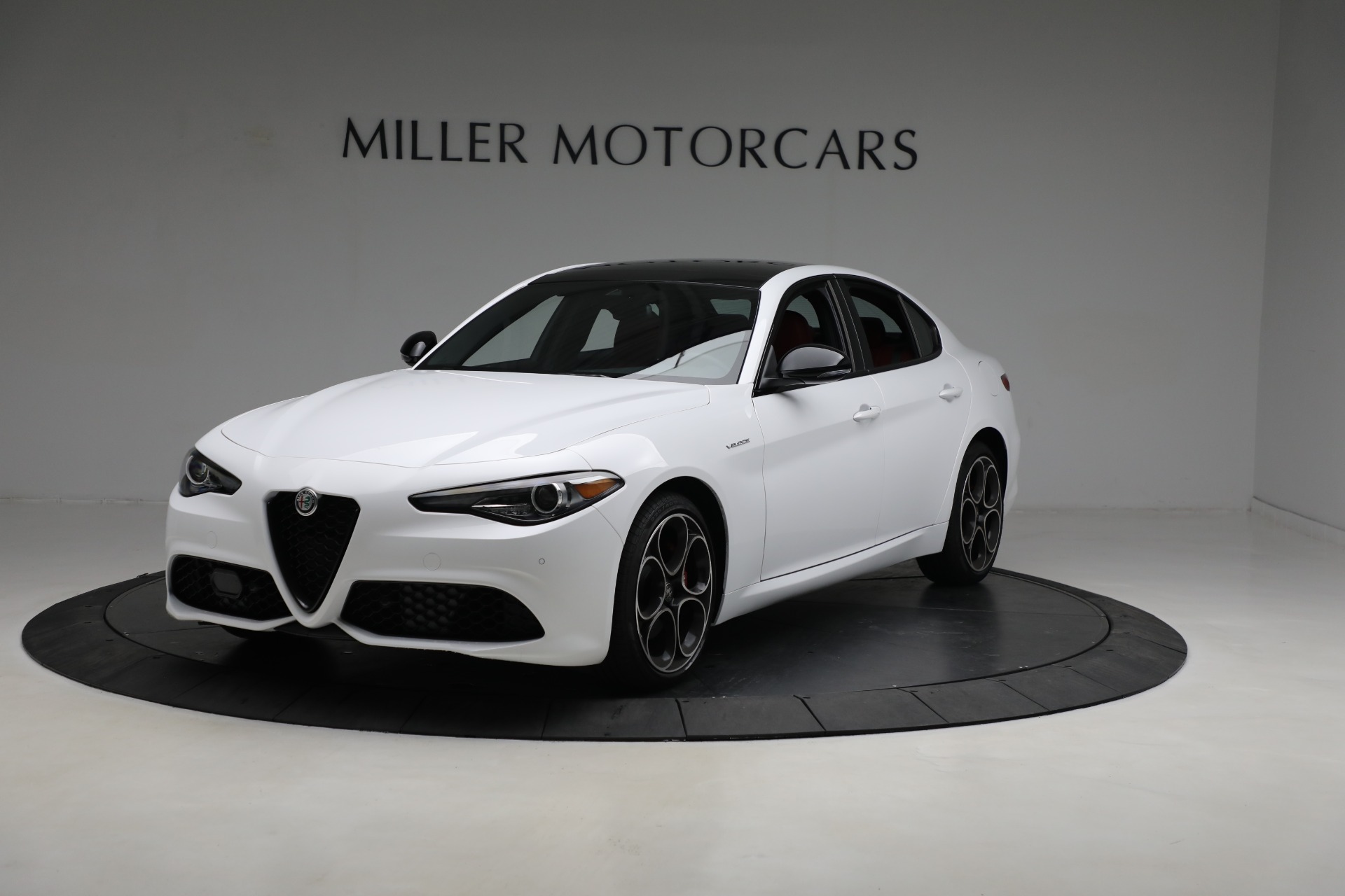 New 2023 Alfa Romeo Giulia Veloce for sale Sold at Bugatti of Greenwich in Greenwich CT 06830 1