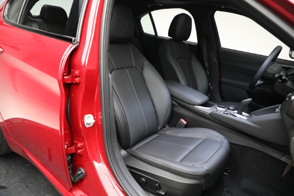 New 2023 Alfa Romeo Giulia Ti for sale $53,910 at Bugatti of Greenwich in Greenwich CT 06830 17