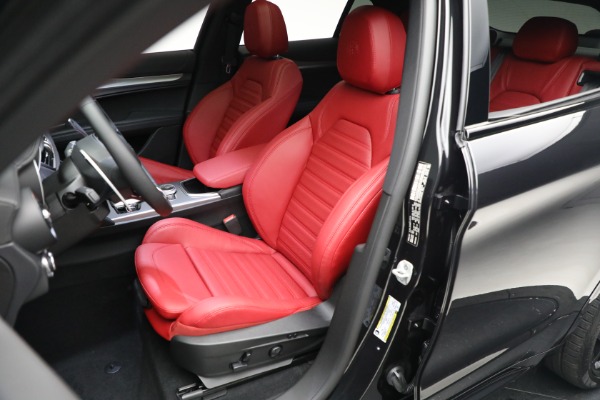 New 2023 Alfa Romeo Stelvio Veloce for sale $62,350 at Bugatti of Greenwich in Greenwich CT 06830 15