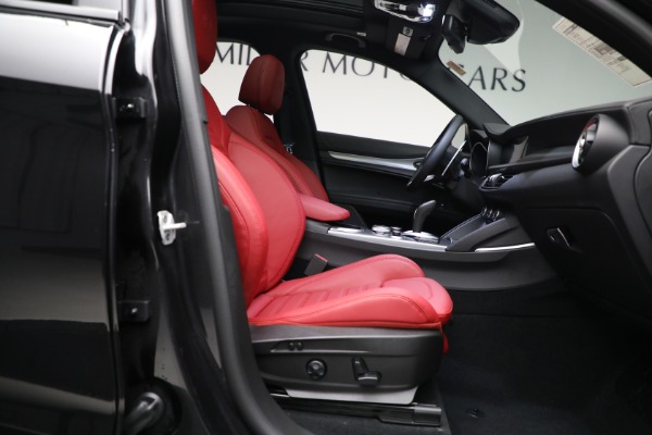New 2023 Alfa Romeo Stelvio Veloce for sale $62,350 at Bugatti of Greenwich in Greenwich CT 06830 16