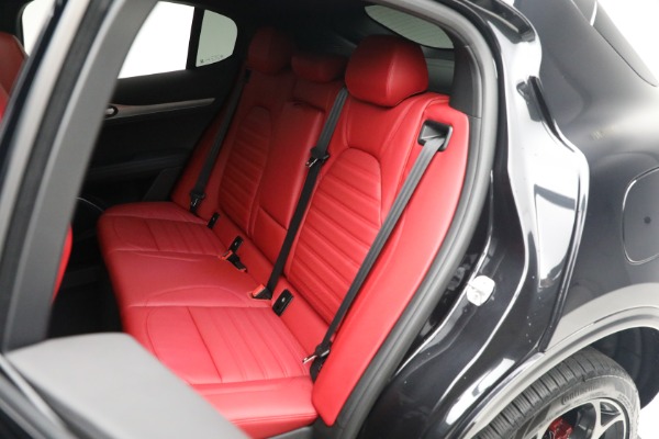New 2023 Alfa Romeo Stelvio Veloce for sale $62,350 at Bugatti of Greenwich in Greenwich CT 06830 19