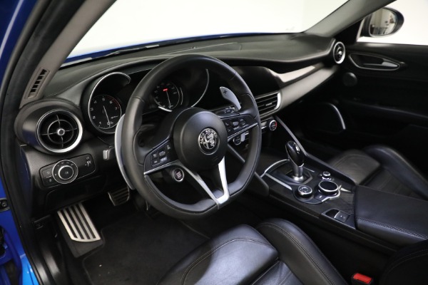 Used 2019 Alfa Romeo Giulia Ti Sport Carbon for sale $34,900 at Bugatti of Greenwich in Greenwich CT 06830 14