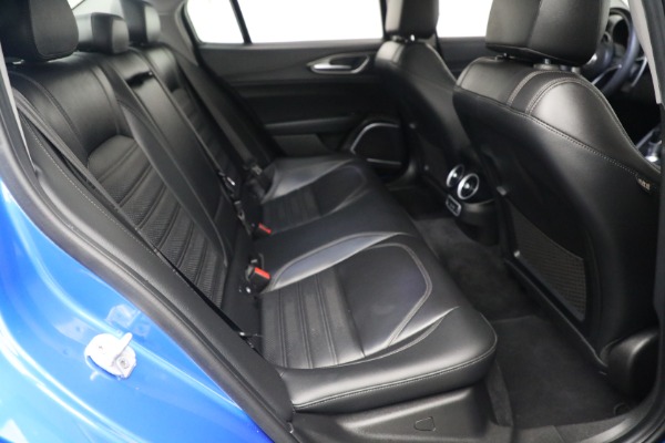 Used 2019 Alfa Romeo Giulia Ti Sport Carbon for sale $34,900 at Bugatti of Greenwich in Greenwich CT 06830 21