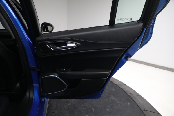 Used 2019 Alfa Romeo Giulia Ti Sport Carbon for sale $34,900 at Bugatti of Greenwich in Greenwich CT 06830 23