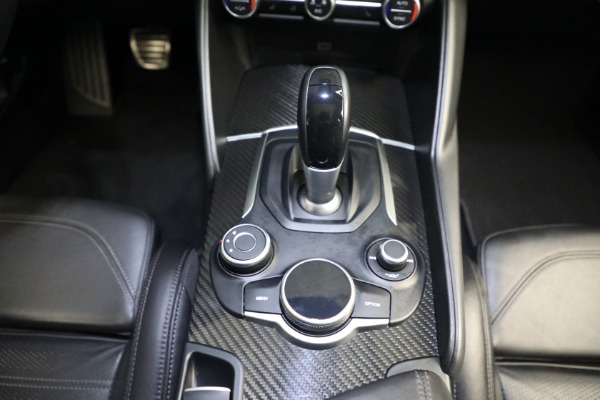 Used 2019 Alfa Romeo Giulia Ti Sport Carbon for sale $34,900 at Bugatti of Greenwich in Greenwich CT 06830 27
