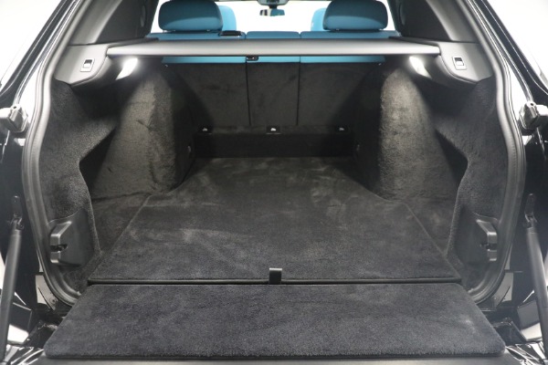 Used 2022 Rolls-Royce Black Badge Cullinan for sale $395,900 at Bugatti of Greenwich in Greenwich CT 06830 25