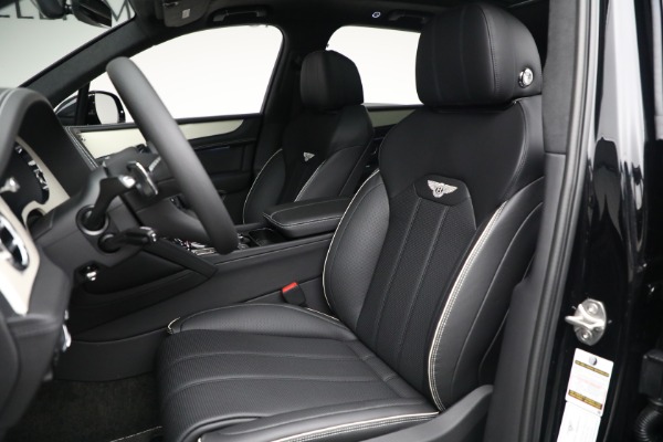 New 2023 Bentley Bentayga V8 for sale $238,470 at Bugatti of Greenwich in Greenwich CT 06830 20