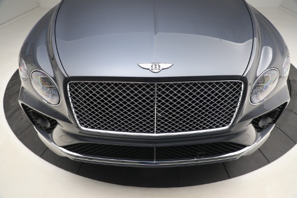 New 2023 Bentley Bentayga V8 for sale $230,170 at Bugatti of Greenwich in Greenwich CT 06830 13