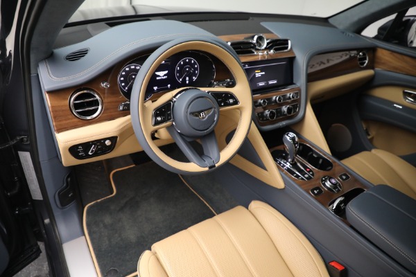 New 2023 Bentley Bentayga V8 for sale $230,170 at Bugatti of Greenwich in Greenwich CT 06830 17
