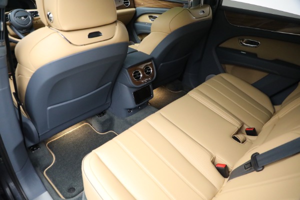 New 2023 Bentley Bentayga V8 for sale $230,170 at Bugatti of Greenwich in Greenwich CT 06830 21