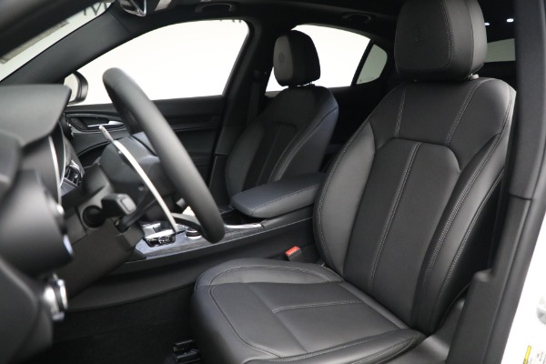 New 2023 Alfa Romeo Stelvio Sprint for sale $51,665 at Bugatti of Greenwich in Greenwich CT 06830 15