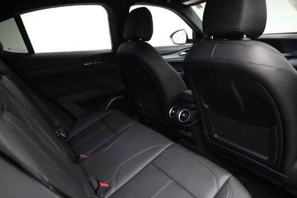 New 2023 Alfa Romeo Stelvio Sprint for sale $51,665 at Bugatti of Greenwich in Greenwich CT 06830 19